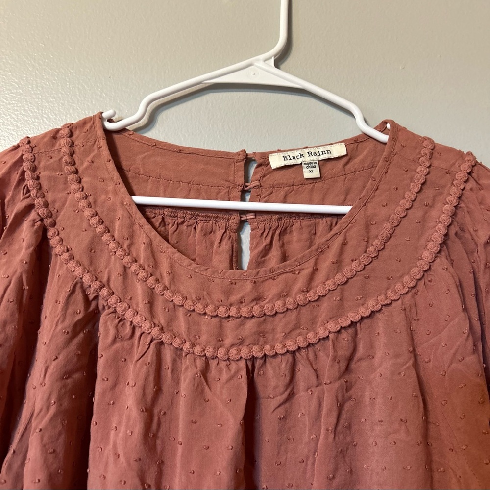 Black Rainn Mauve Pink ‎ Textured Blouse with neckline detail & buttons